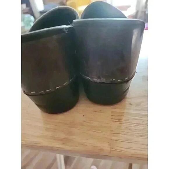 Dansko Women's Brown Oil Rubbed Leather Mules Nursing Clogs Size 38/ US 7.5 - Picture 5 of 9